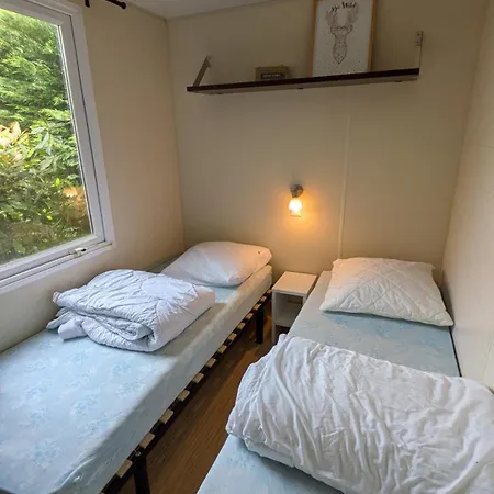 Mobil-home Au Bord Du Lot