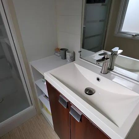 Mobil-home Au Bord Du Lot *